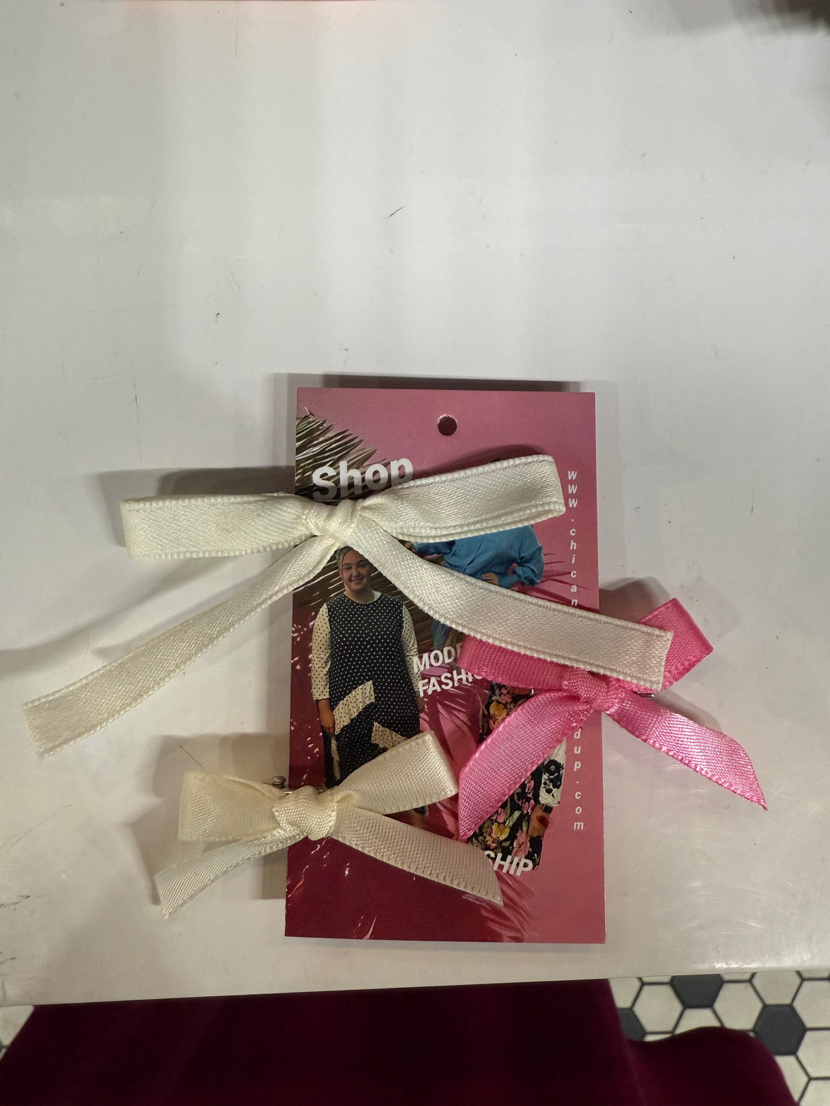 CUTESY BOW CLIPS π