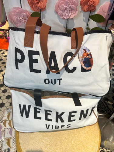 Peace ✌️ Out WeekEnd