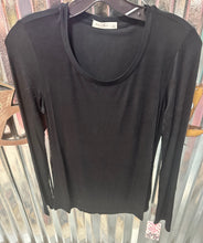 Load image into Gallery viewer, Basic Layering Tops (3 Options)