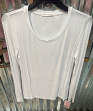 Load image into Gallery viewer, Basic Layering Tops (3 Options)