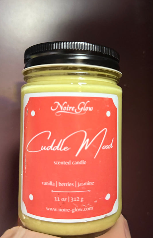 "Cuddle Me" Candle