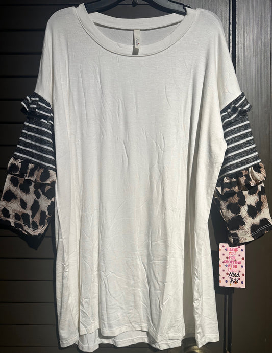 Cream Ruffled Sleeves W/ Patterns Top