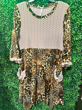 Load image into Gallery viewer, Leopard Waffle Knit Top/Tunic
