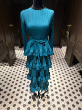 Load image into Gallery viewer, FUNKY PLEATED RUFFLE