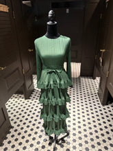 Load image into Gallery viewer, FUNKY PLEATED RUFFLE