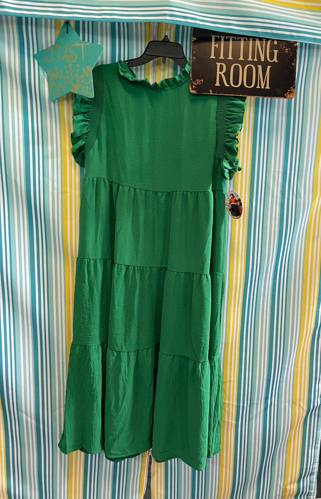 BOLD kelly Green Wide Elastic Ruffled Sleeve Dress