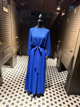 Load image into Gallery viewer, Flowy Lace Maxi Dress (2 Options)