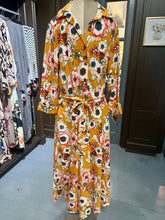 Load image into Gallery viewer, Floral Printed Belted Dress (2 Options)