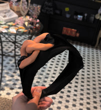 Load image into Gallery viewer, Chain Design Headband