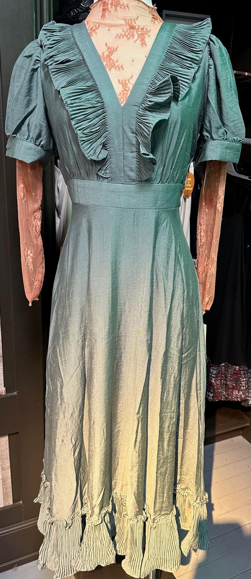🏝A Warm Welcome🏝 Ruffled Dress