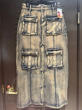 Load image into Gallery viewer, Frosted Large Pockets Maxi Denim Skirt