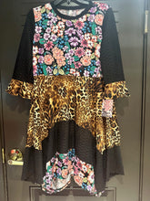 Load image into Gallery viewer, Black Floral &amp; Leopard Print Top/Tunic