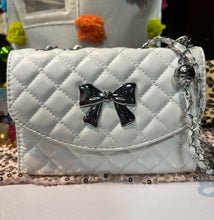 Load image into Gallery viewer, Quilted Bow Purse (2 Options)