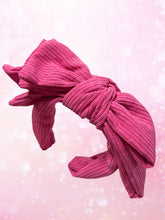 Load image into Gallery viewer, BIG SASSY BOW